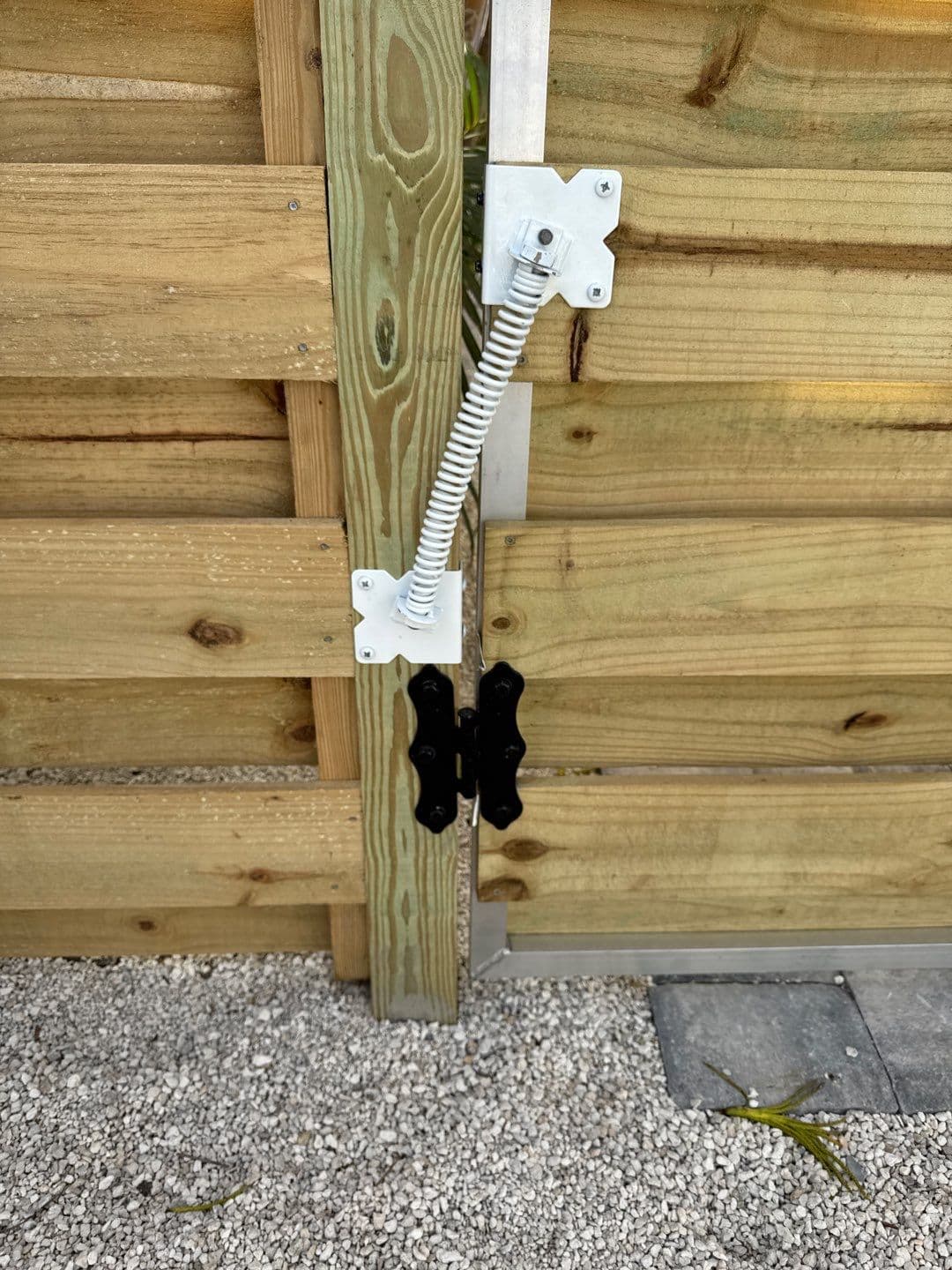 Wood Fence installation by ASAP Fence & Gates in Florida